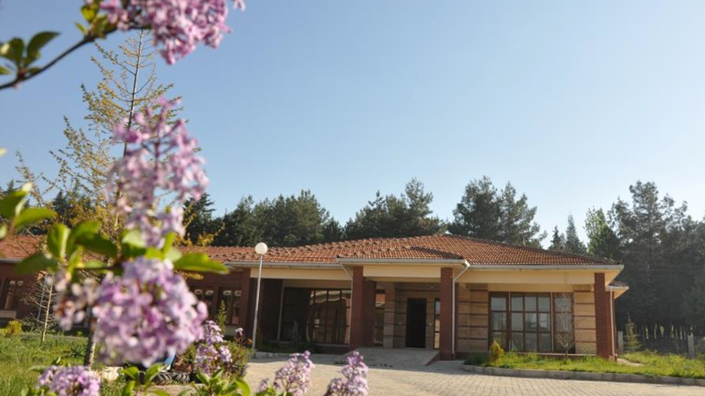 T.C. BAŞBAKANLIK TOPLU KONUT İDARESİ BAŞKANLIĞI Çocuk Esirgeme Kurumu Engelsiz Yaşam Merkezleri